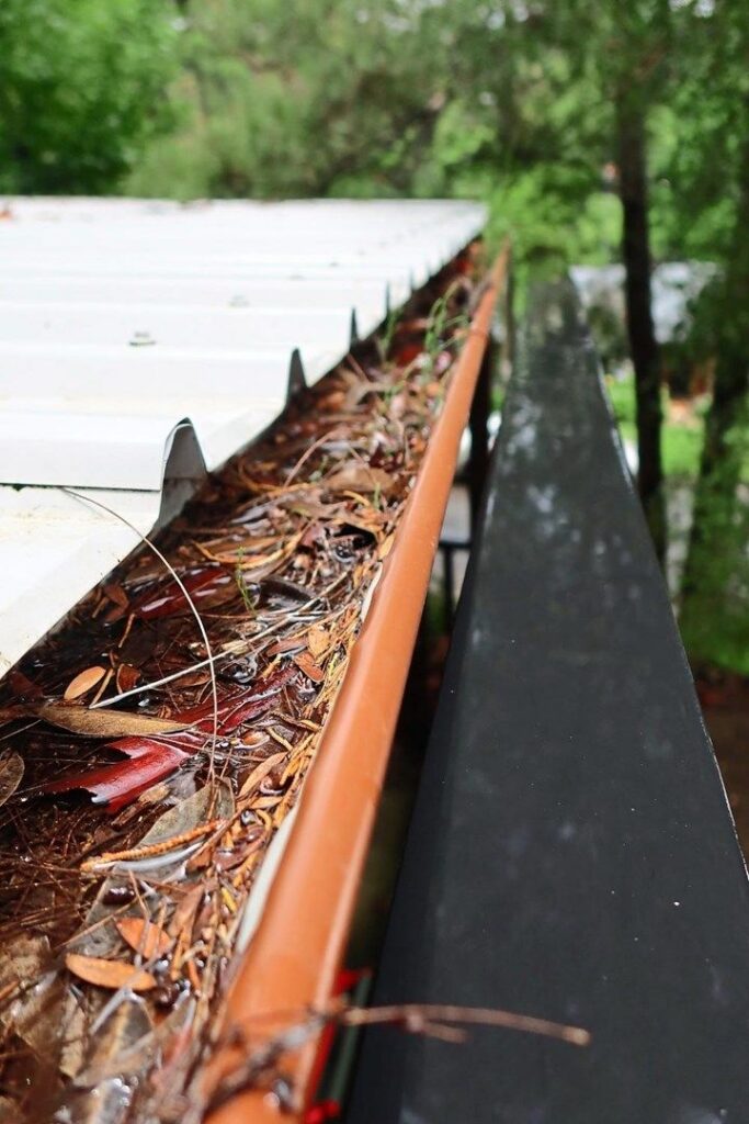 Vihmaveerennide puhastus Tallinnas I Tartus I Jõhvis I Rakveres